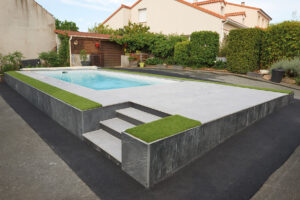 Installation d'une piscine et de sa terrasse